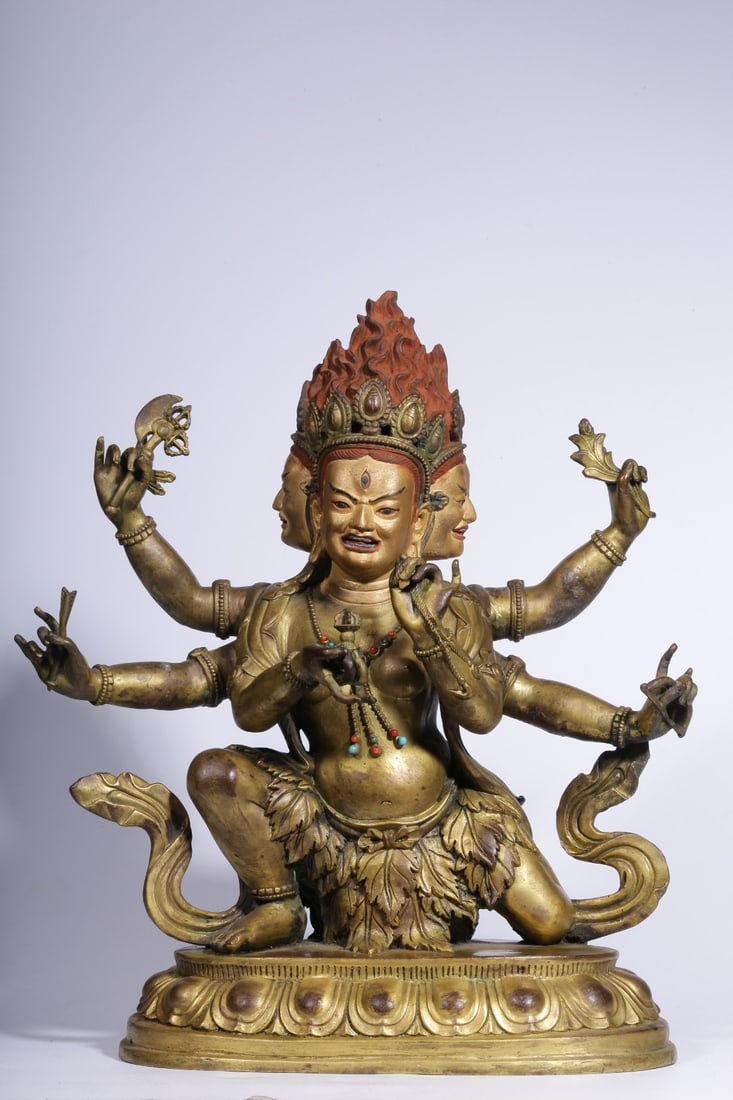 QING DYNASTY GILT BRONZE PARNASHAVARI: It is 38 cm high, 27 cm long, 18.5 cm wide, and weighs 14.5 catties.