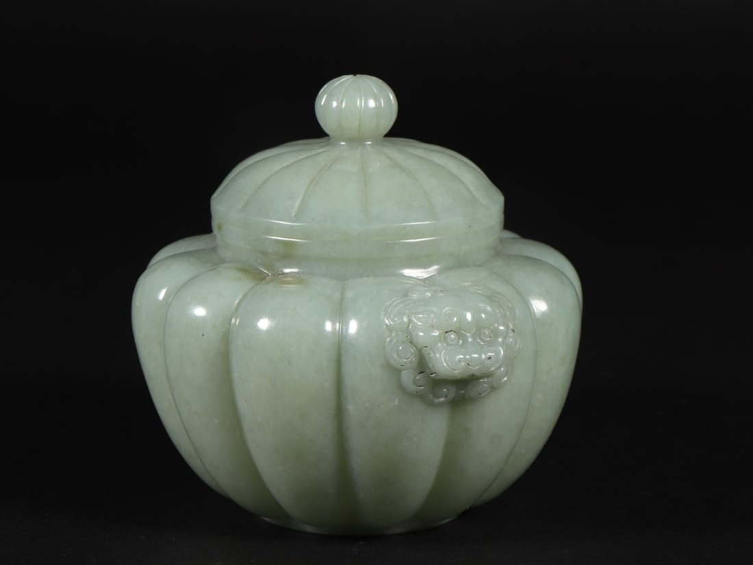 HETIAN JADE MELON-SHAPED VASE - 2