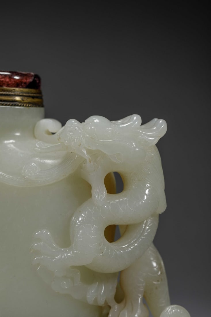 HETIAN JADE LARGE SNUFF BOTTLE - 4