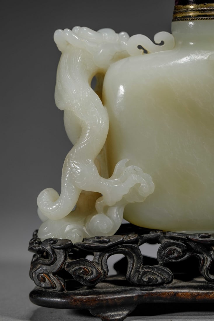 HETIAN JADE LARGE SNUFF BOTTLE - 7