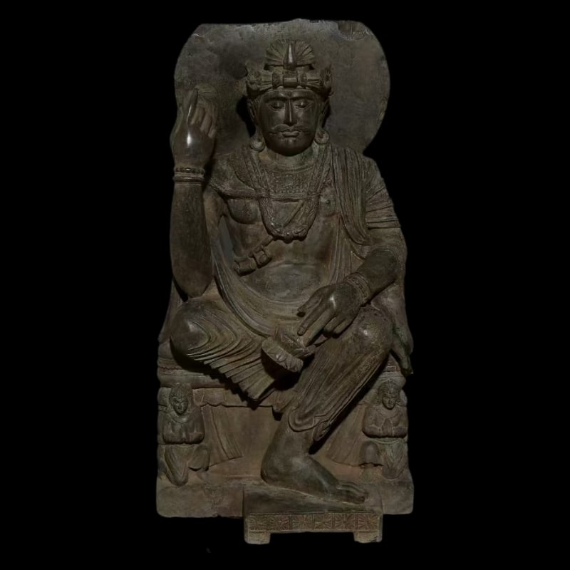 GANTUO GREEN STONE BUDDHA SEATED STATUE (1 of 9)