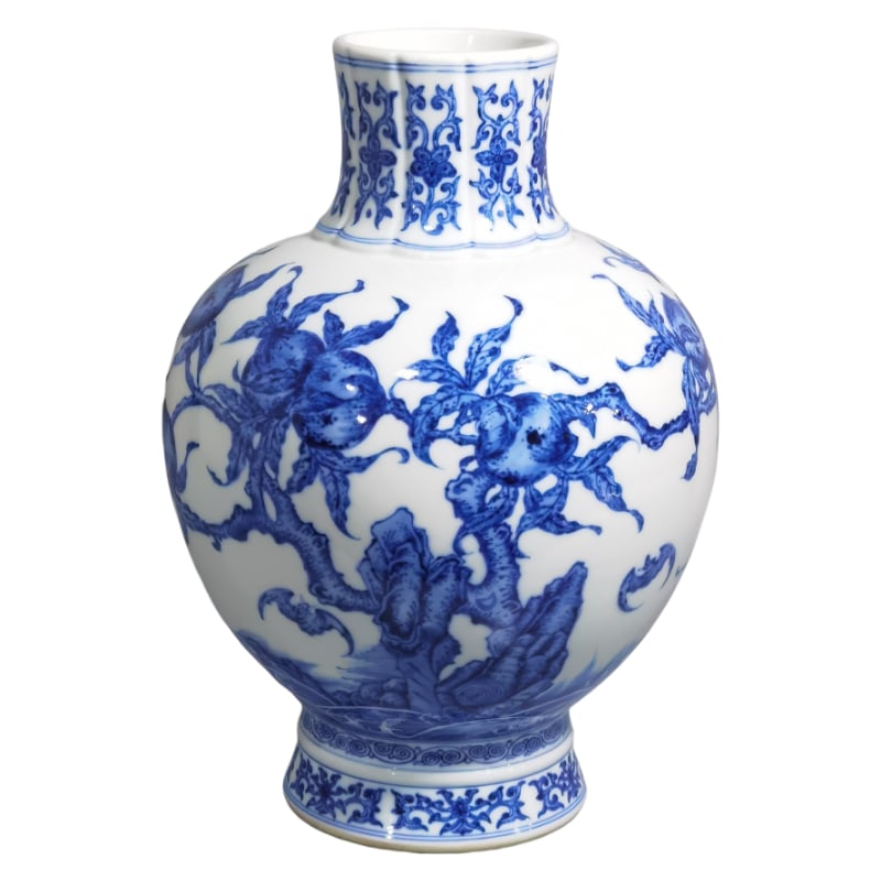 BLUE AND WHITE FIVE BATS AND NINE PEACH PATTERN FLOWER-SHAPED VASE: H.28CM