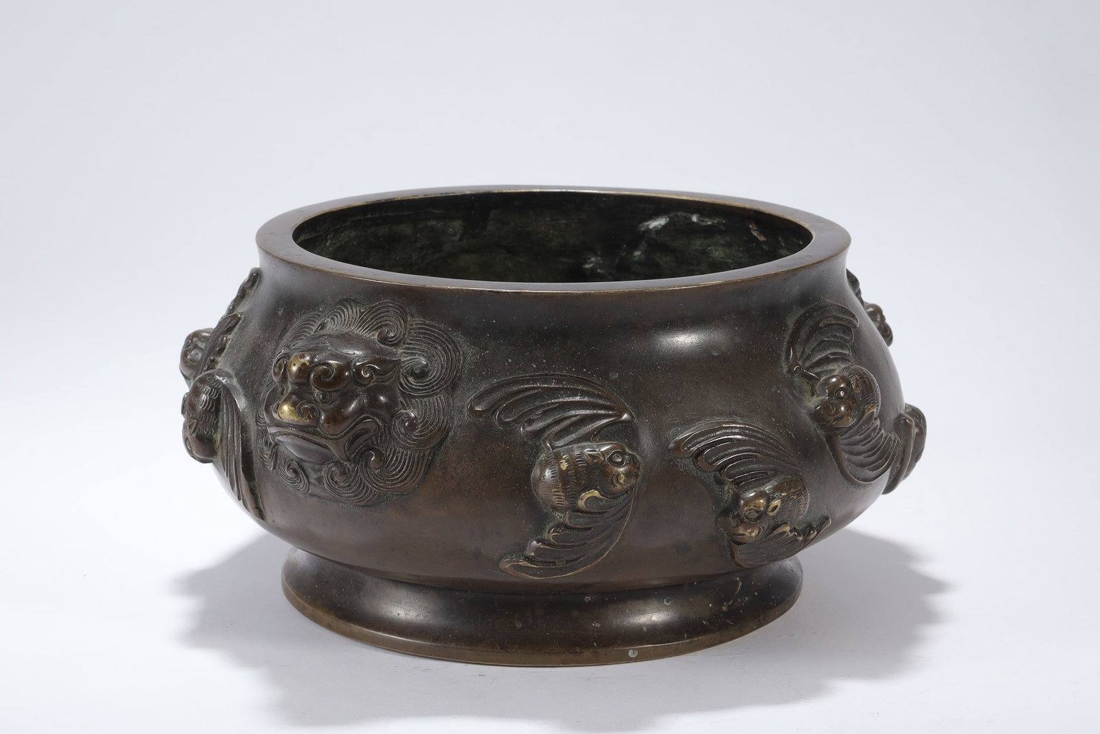BRONZE DOUBLE-EARED BAT-PATTERNED CENSER - 3