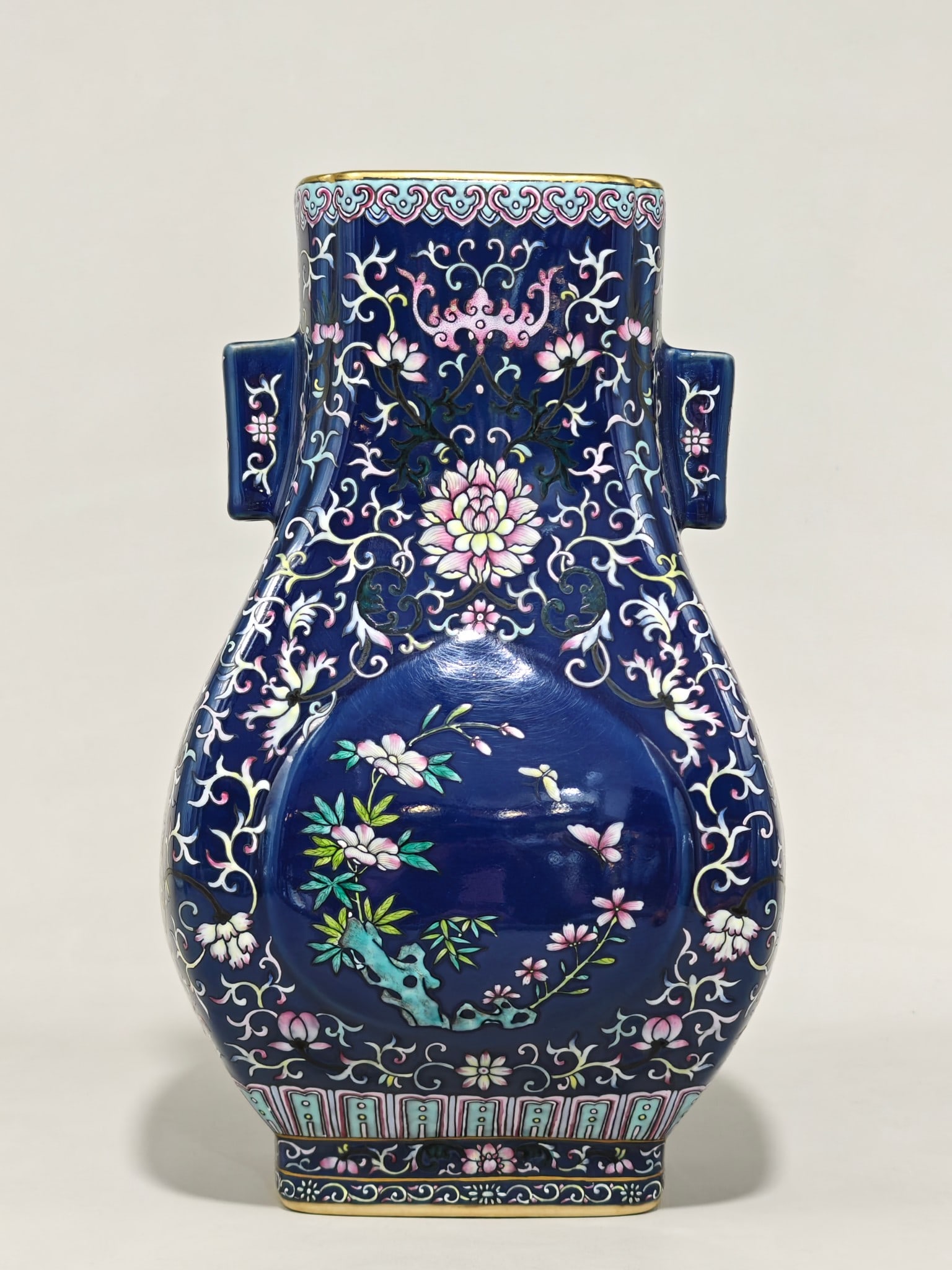 CELADON GLAZED OPENWORK FLOWER PATTERN EAR VASE (1 of 9)