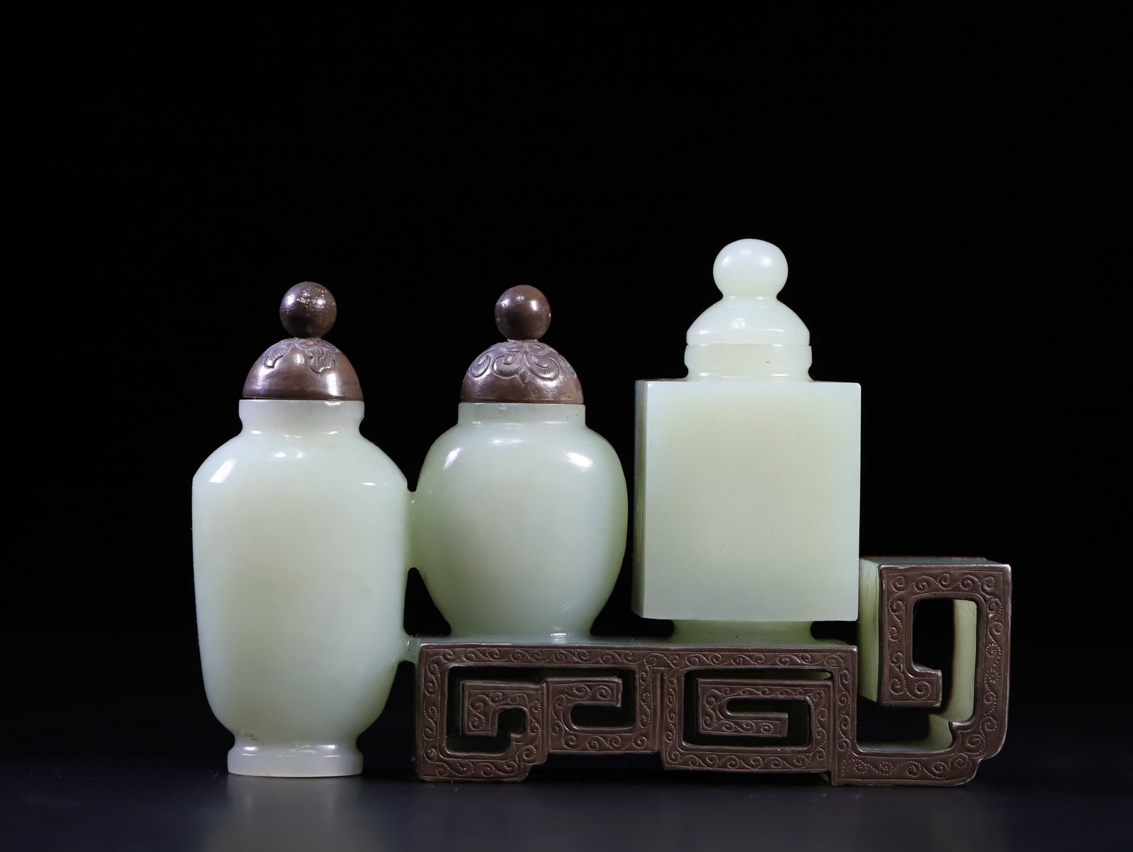 HOTAN JADE BOTTLE (SILVER-COVERED) (1 of 8)