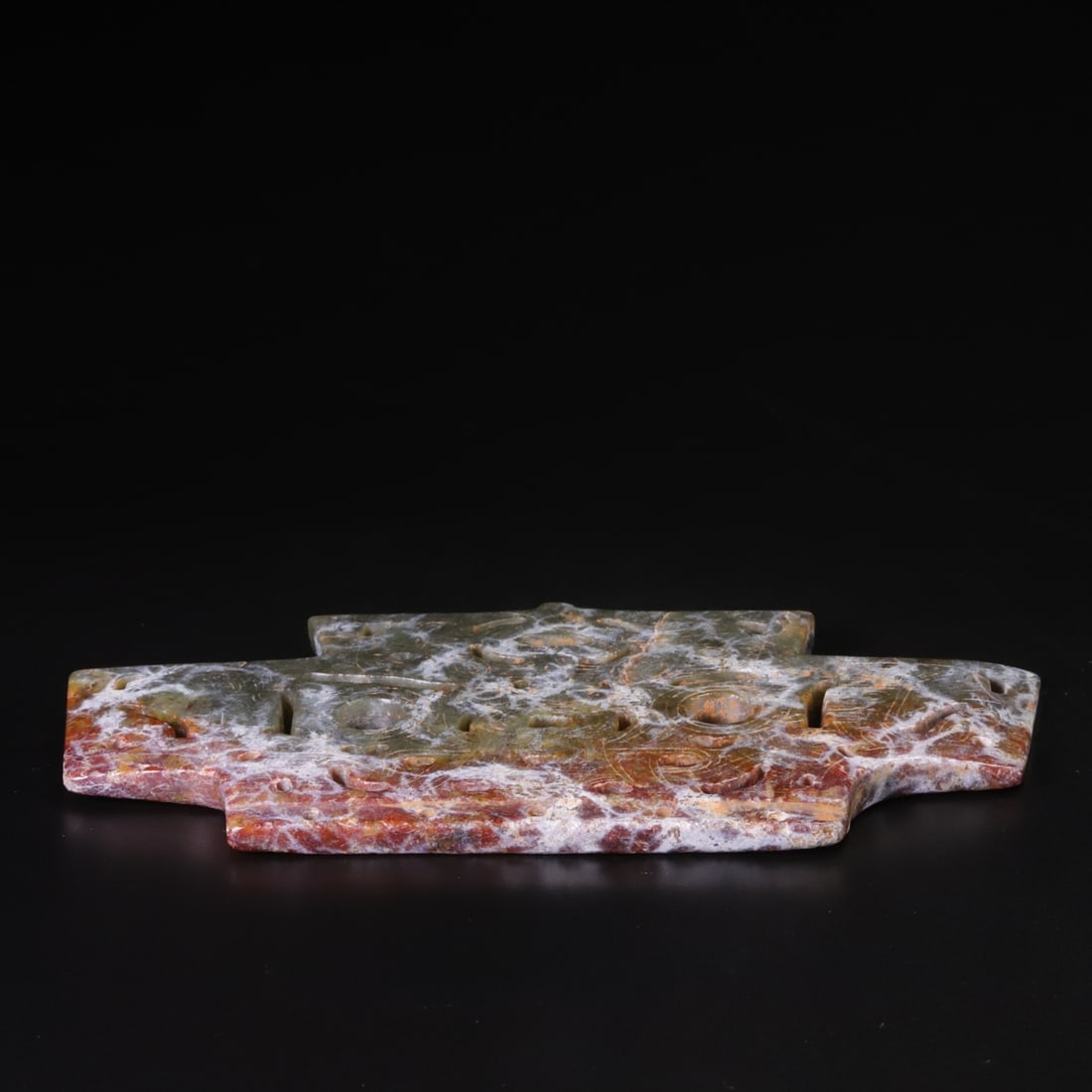 JADE CROWN-SHAPED ARTIFACT - 3