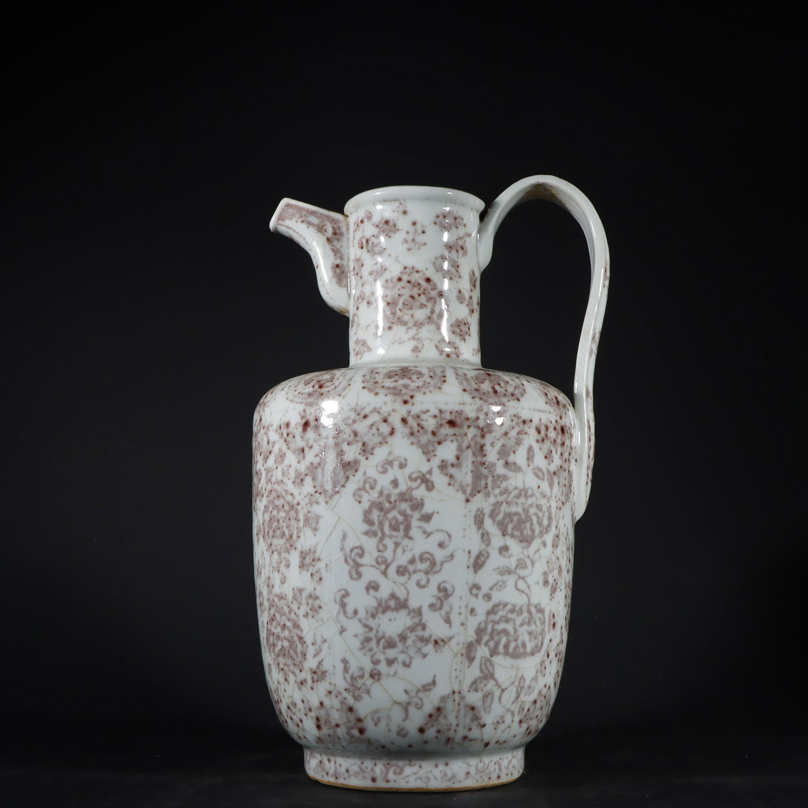 YONGLE PERIOD UNDERGLAZE RED FLORAL PATTERNED TEAPOT: Height 31.5cm Width 19cm