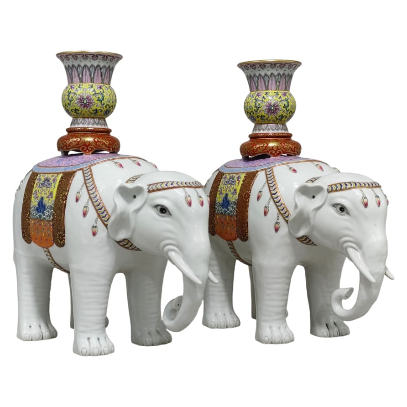 PASTEL TAIPING SHUNXIANG: Height 36 cm, Length 34 cm, Width 15 cm