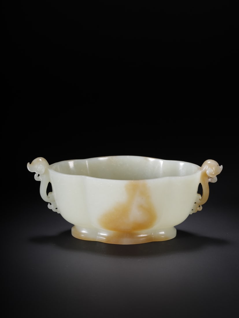 HETIAN JADE RUYI EAR BEGONIA WASH: Dimensions: 14.8 × 7.5 × 5.5 cm, Weight: 208 grams