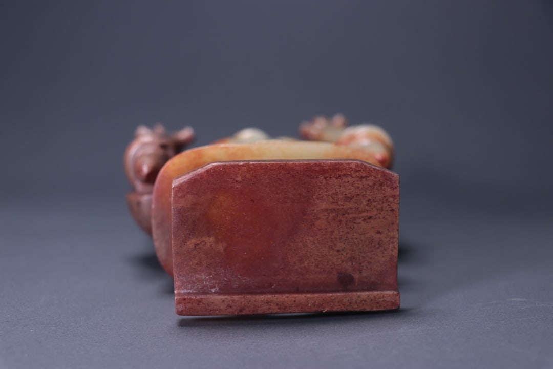 JADE FIGURINES - 9