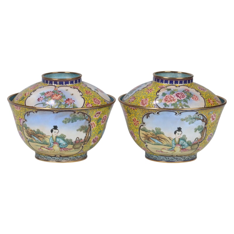 A PAIR OF COPPER-BODIED PAINTED ENAMEL TEA BOWLS WITH FIGURAL DESIGNS: Specifications: 8.47X10.9cm