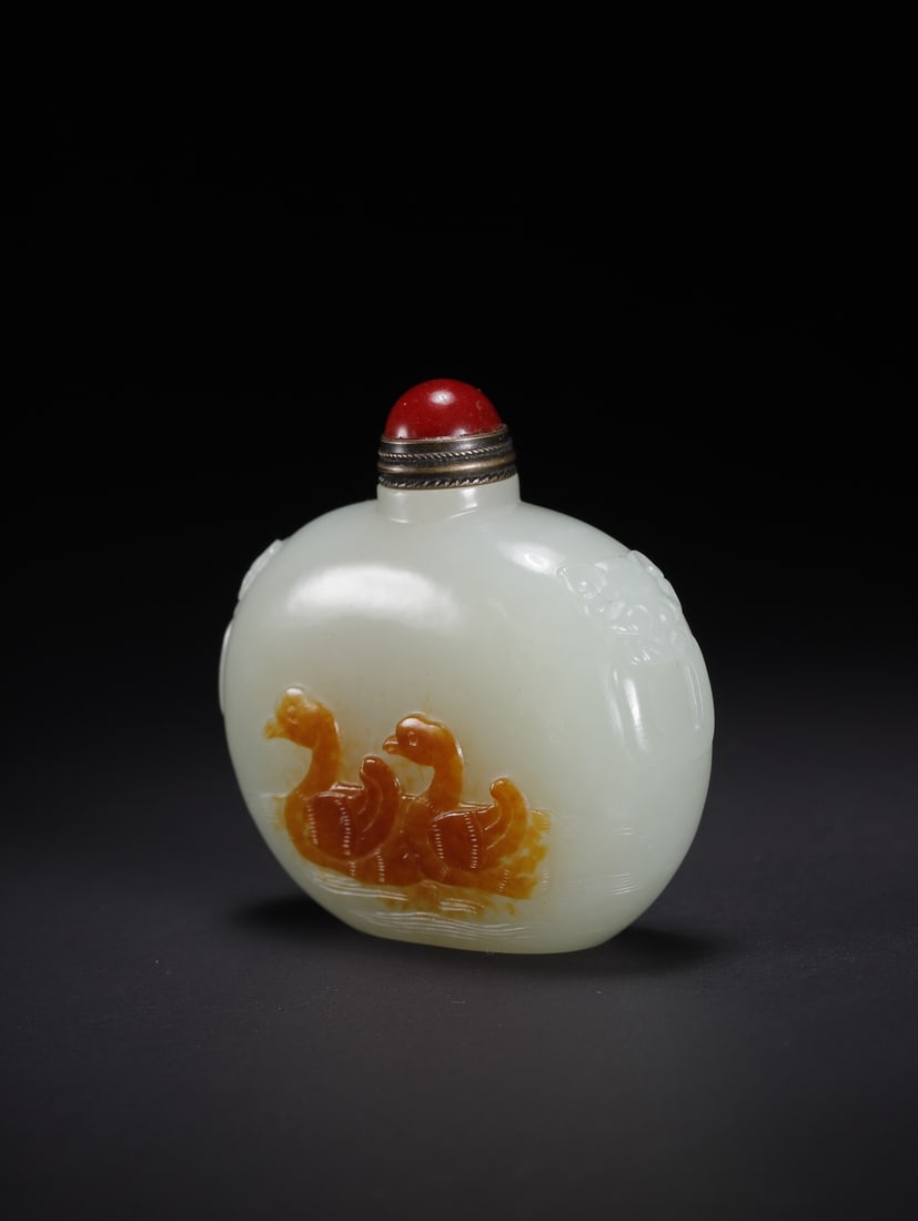 HETIAN JADE SNUFF BOTTLE - 2