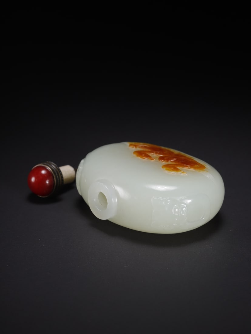 HETIAN JADE SNUFF BOTTLE - 7