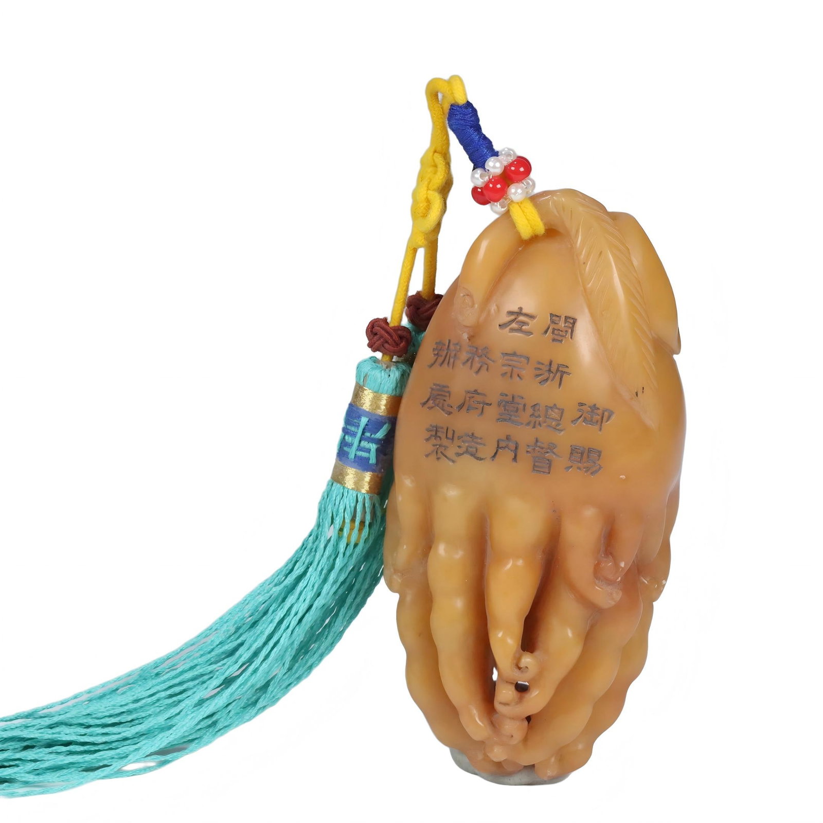 SHOUSHAN TIANHUANG BUDDHA HAND CARVED PIECE: Height 6.6 cm, diameter 12.8 cm