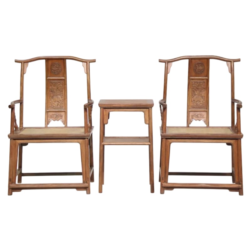 FOUR-CORNERED CHAIR MADE OF HUANGHUALI WOOD (1 of 10)