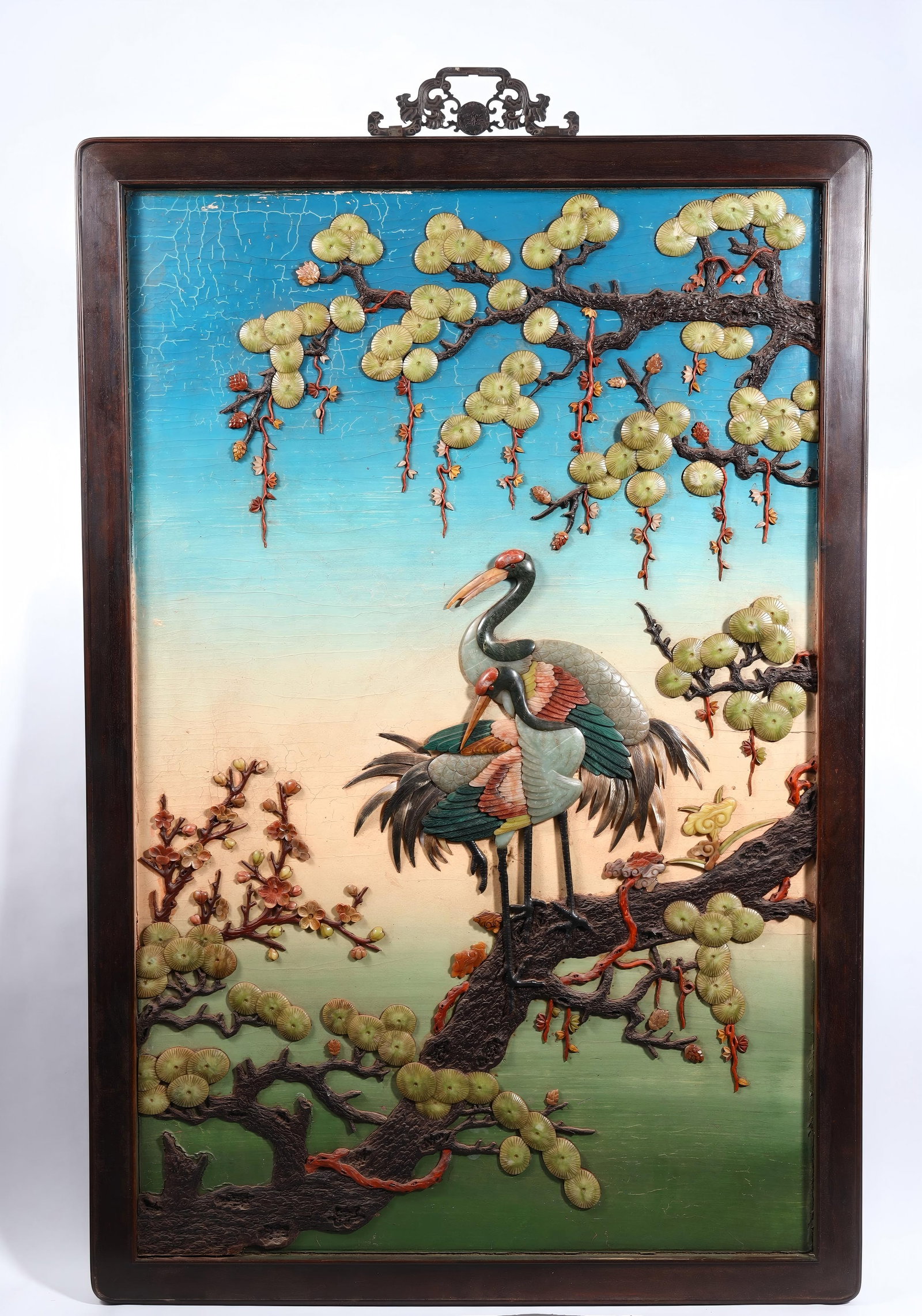 QING DYNASTY INLAID PINE AND CRANE LONGEVITY HANGING BOARD: Length 109cm, Width 73cm