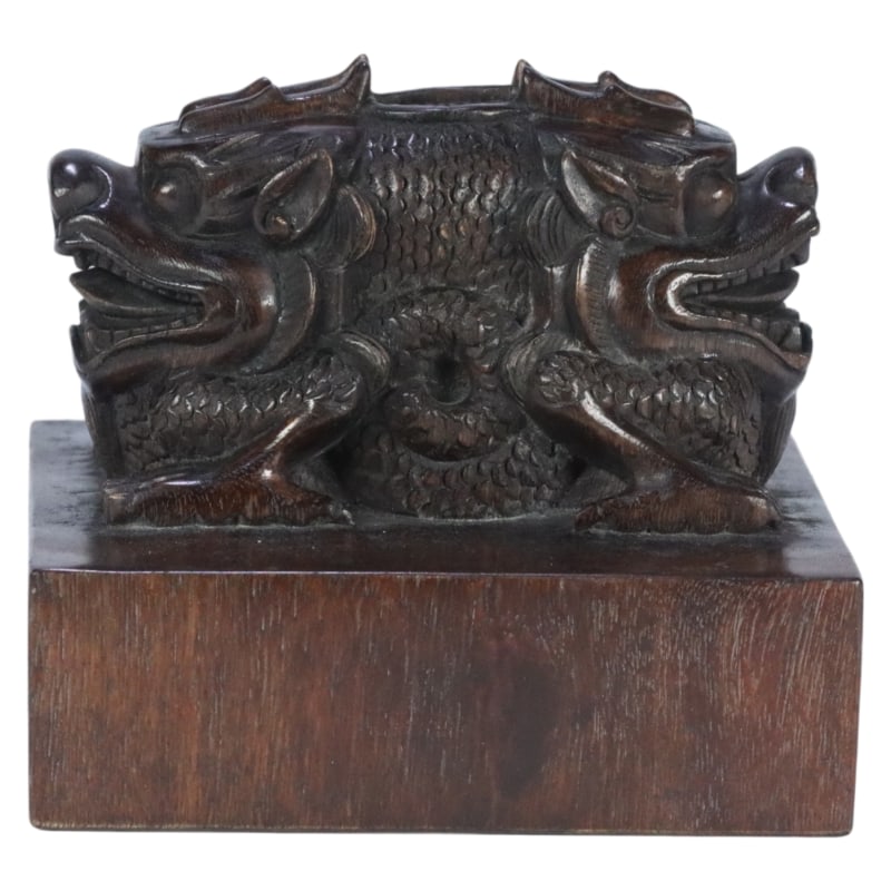 AGARWOOD DRAGON-SHAPED SEAL (1 of 9)