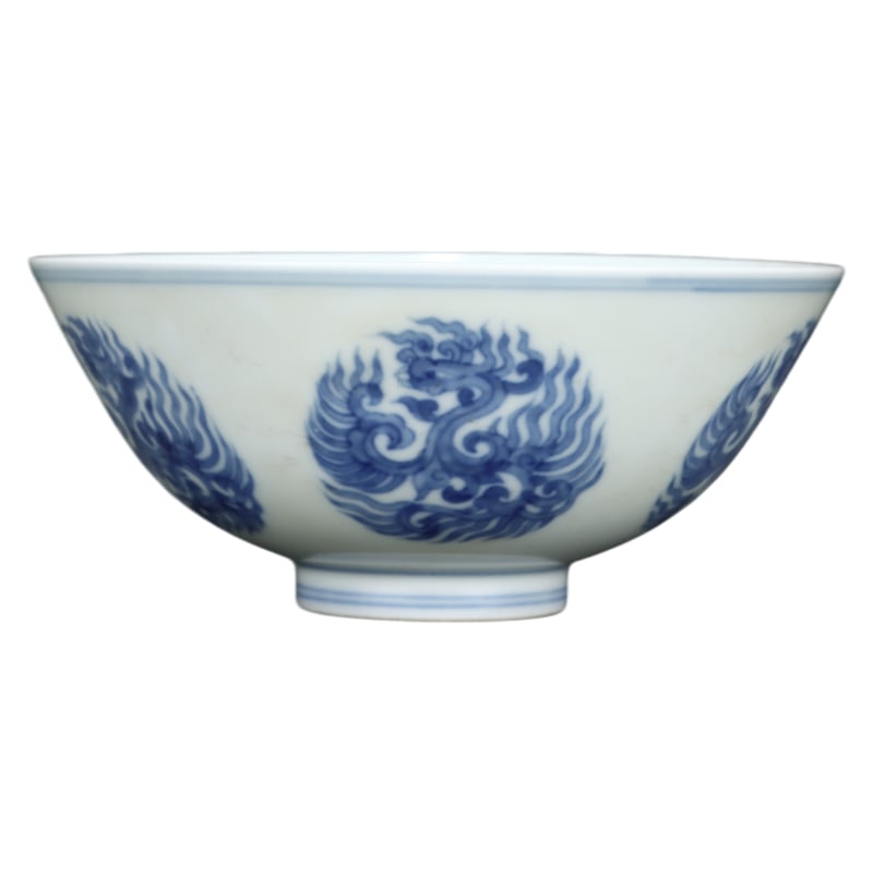 BLUE AND WHITE PORCELAIN PALACE BOWL WITH PHOENIX DESIGN: Height: 6.3 cm. Belly diameter: 14.5 cm.