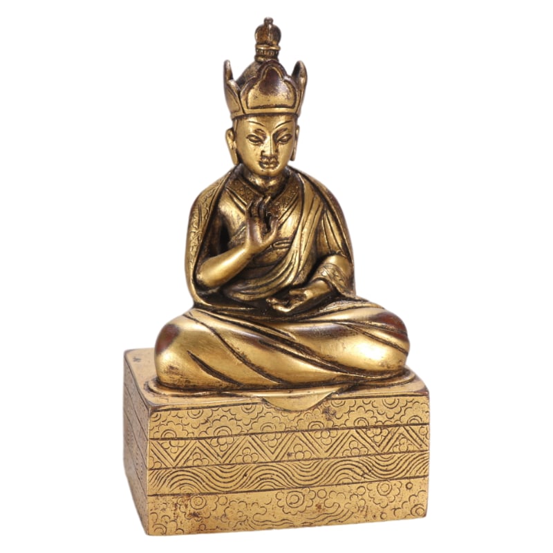 GILT BRONZE KARMAPA GURU BUDDHA STATUE: Height 10.8cm, Width 6.3cm, Weight 394.3g