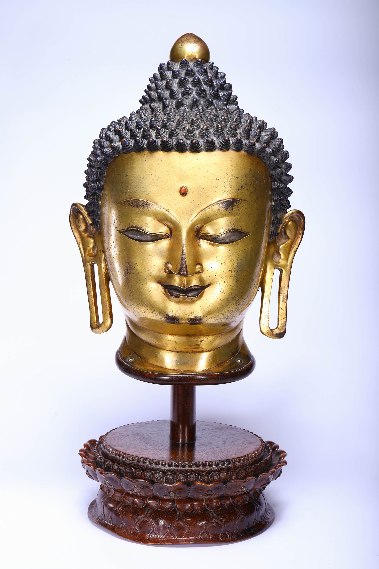 GILDED BRONZE BUDDHA HEAD: 56cm tall