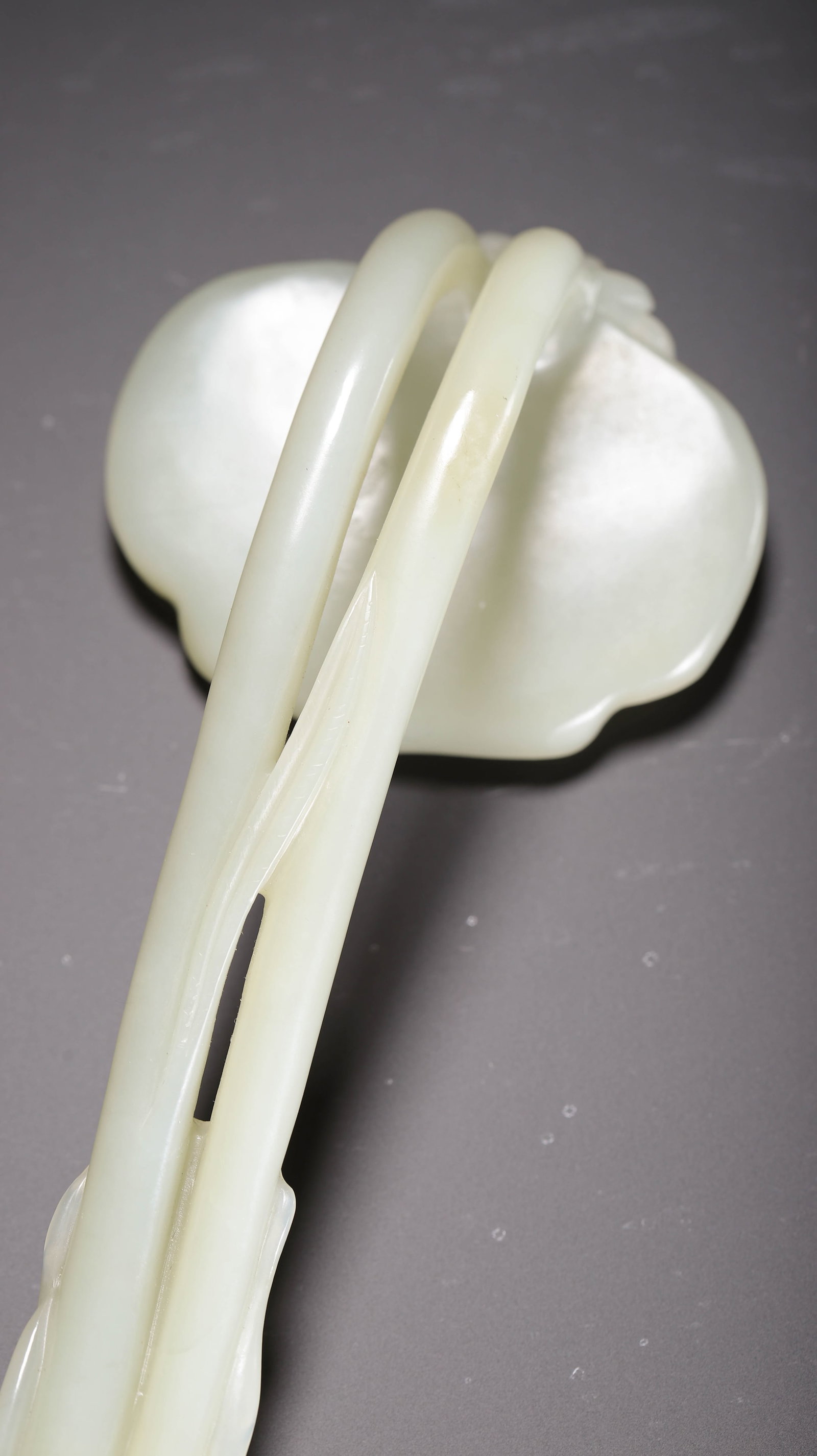HETIAN WHITE JADE LOTUS PATTERN RUYI - 7