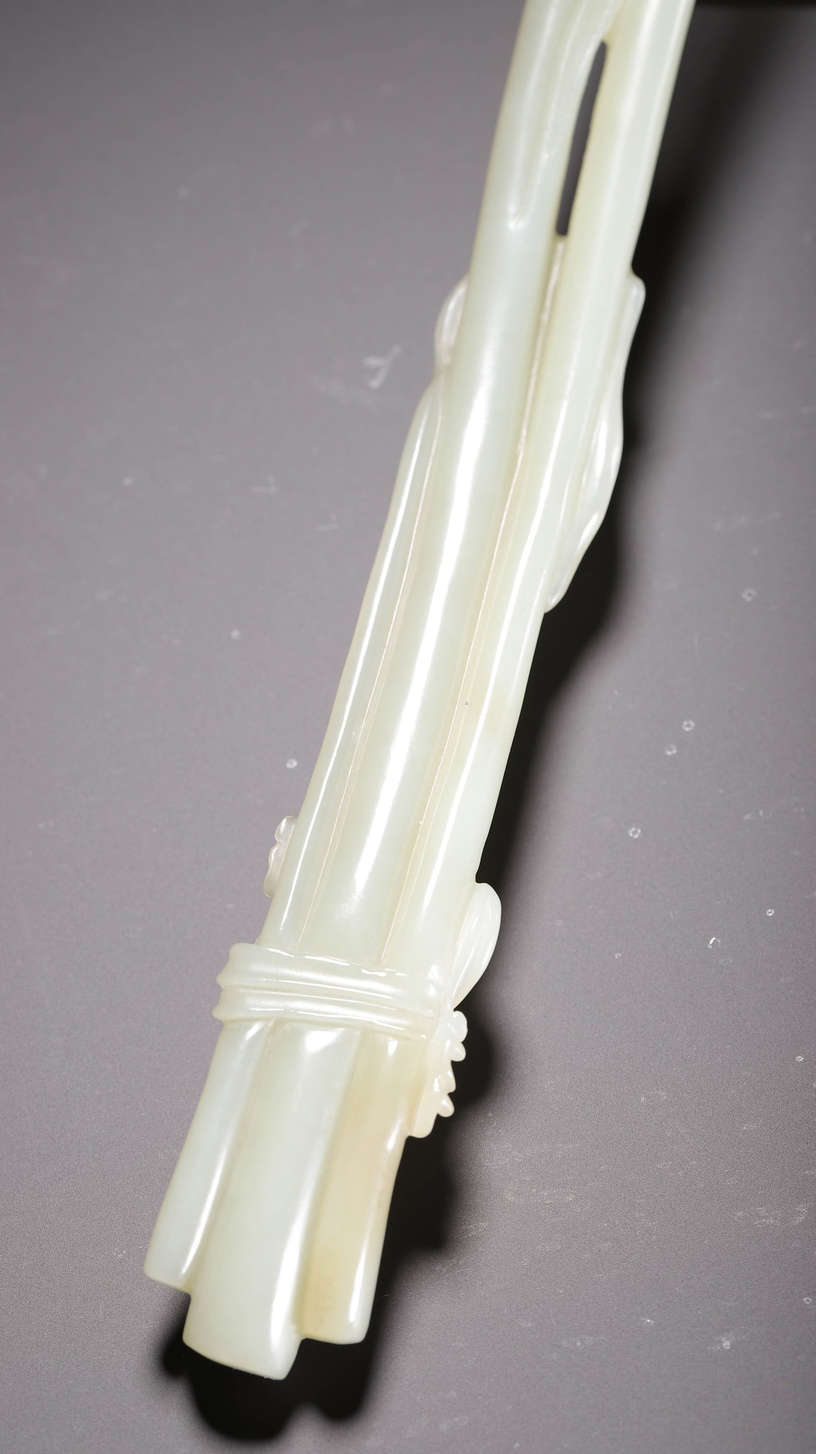 HETIAN WHITE JADE LOTUS PATTERN RUYI - 8