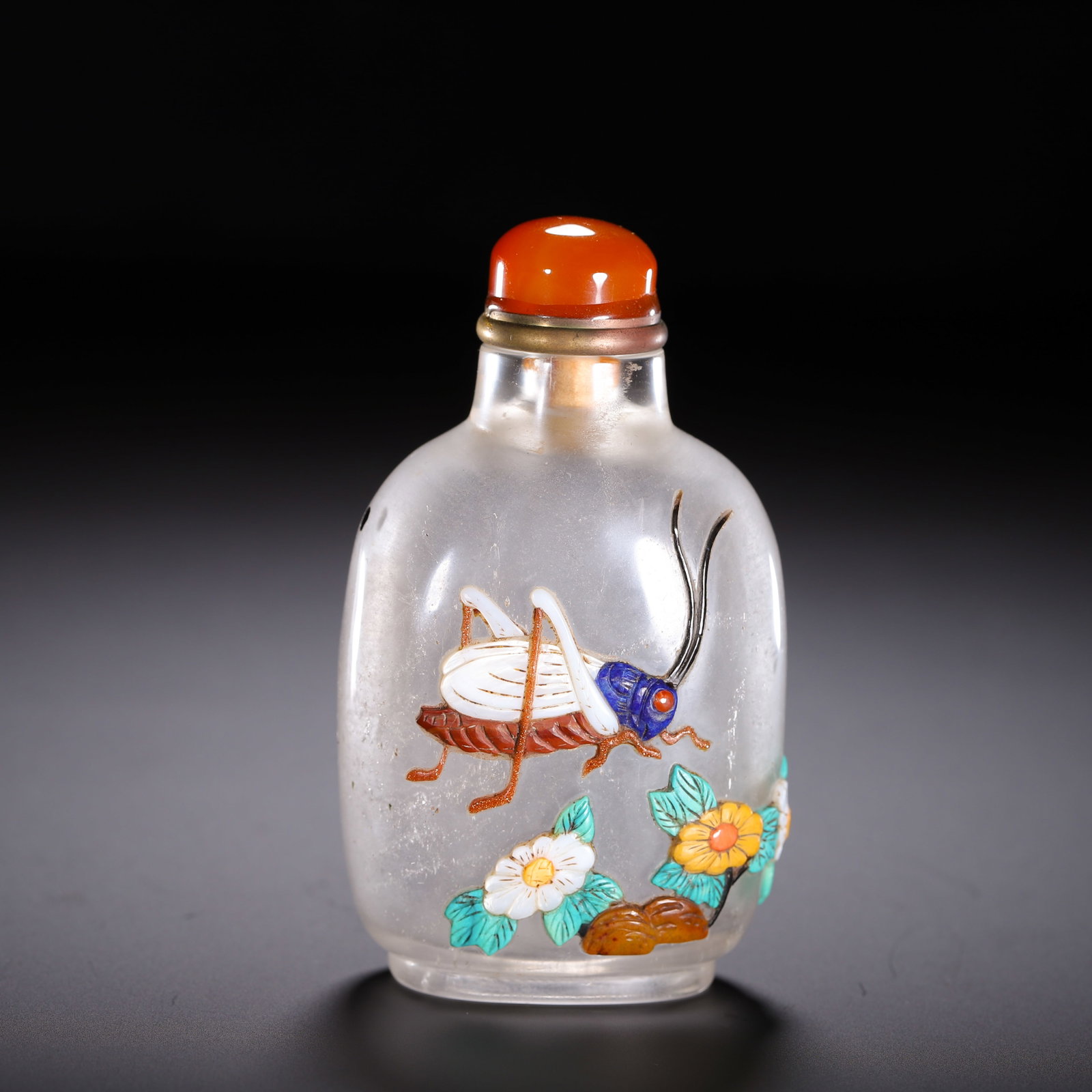 WHITE CRYSTAL SNUFF BOTTLE INLAID WITH VARIOUS TREASURES: Height 8.5cm