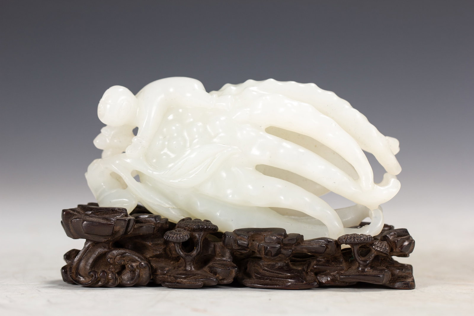 HETIAN WHITE JADE BUDDHA'S HAND ORNAMENT (1 of 10)
