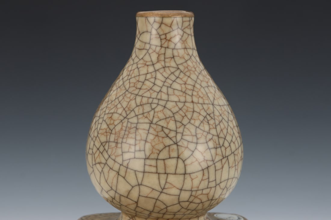 BEIGE GOURD BOTTLE - 4