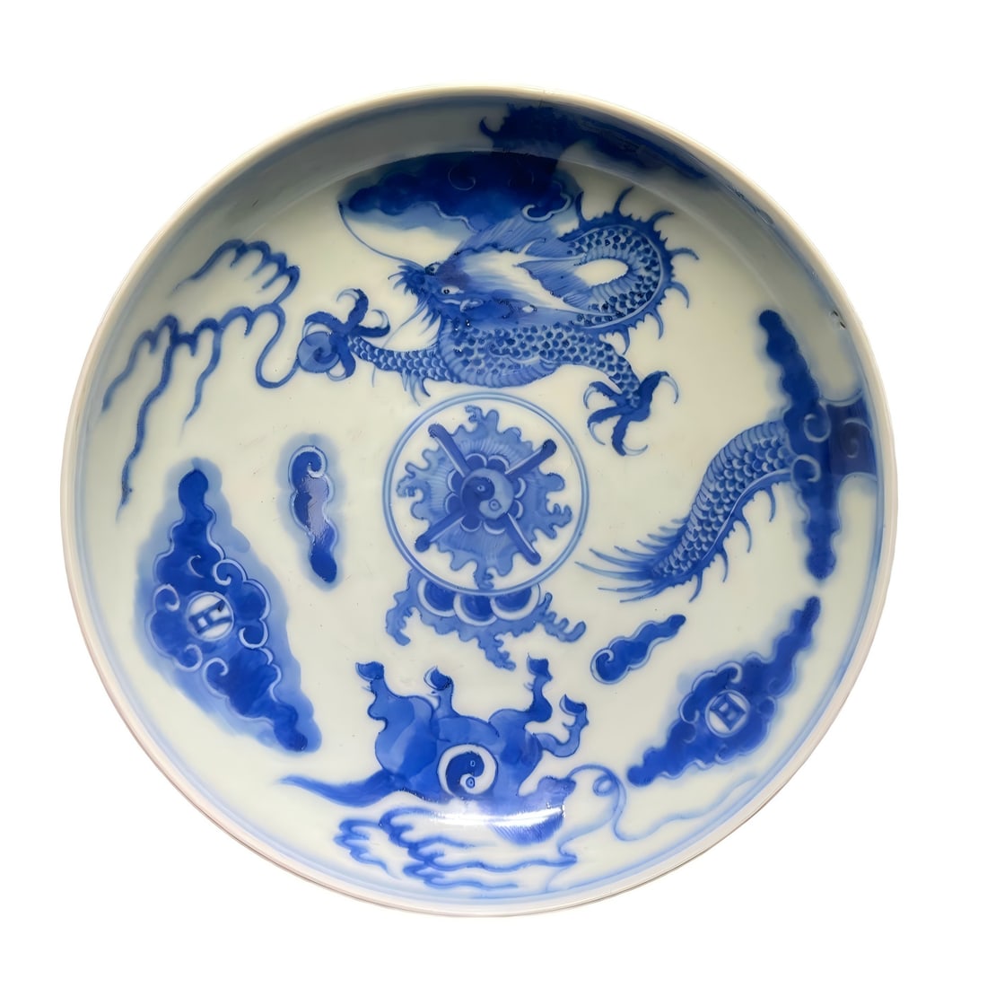 BLUE AND WHITE PORCELAIN PLATE WITH TAI CHI DOUBLE DRAGON DESIGN: 15mm caliber