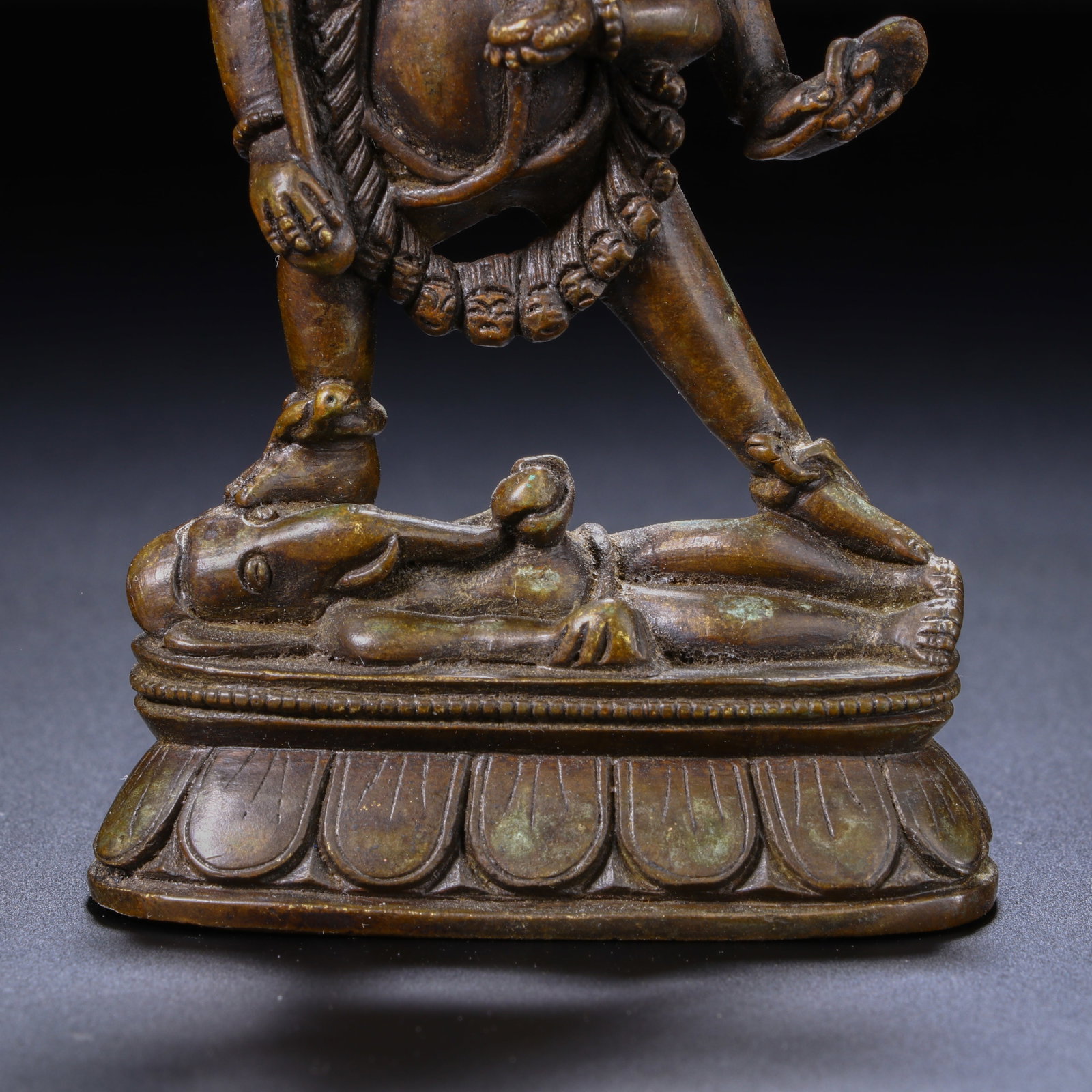 BRONZE BUDDHA STATUE - 3