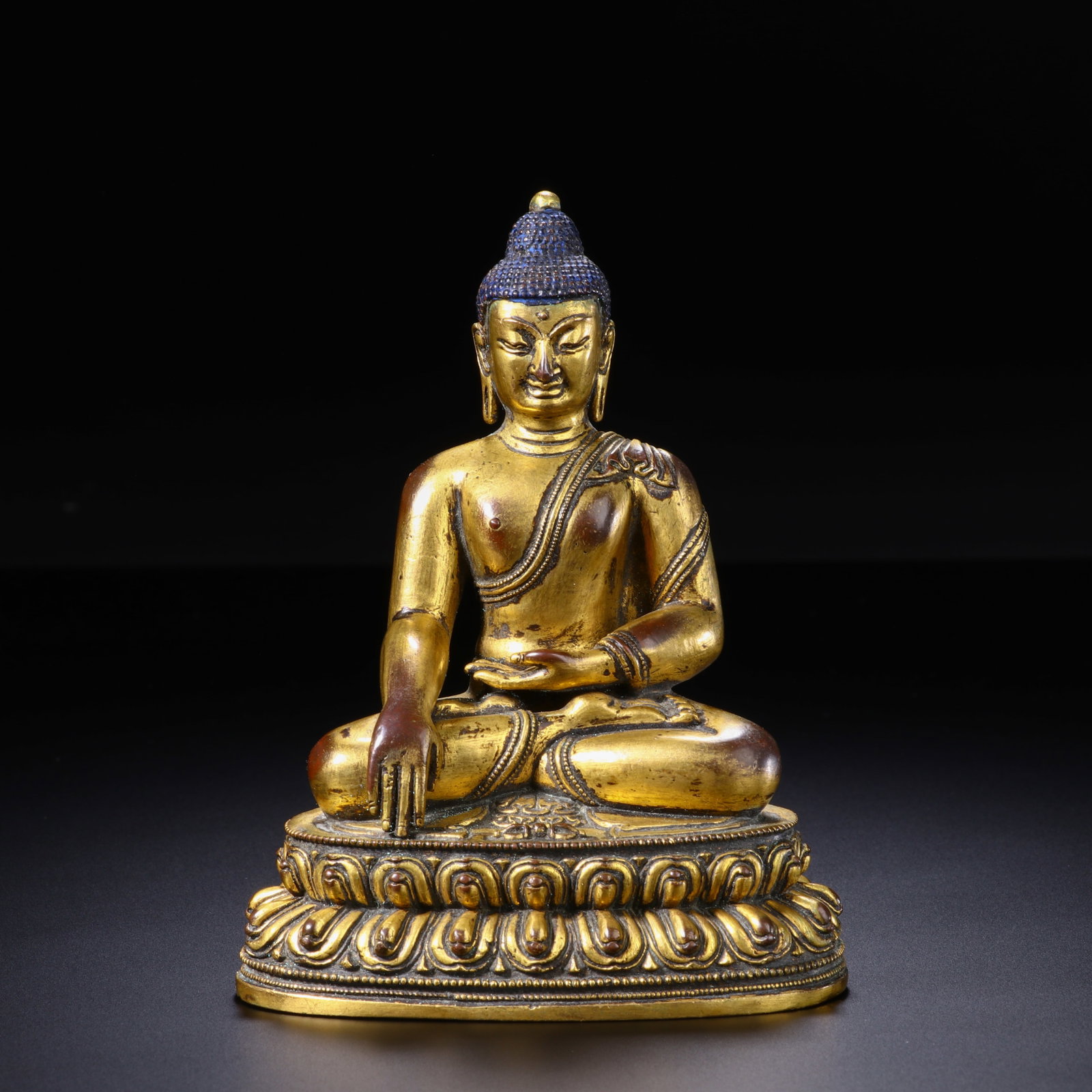 GILDED BRONZE BUDDHA STATUE: Height 11.5cm, Width 8.5cm