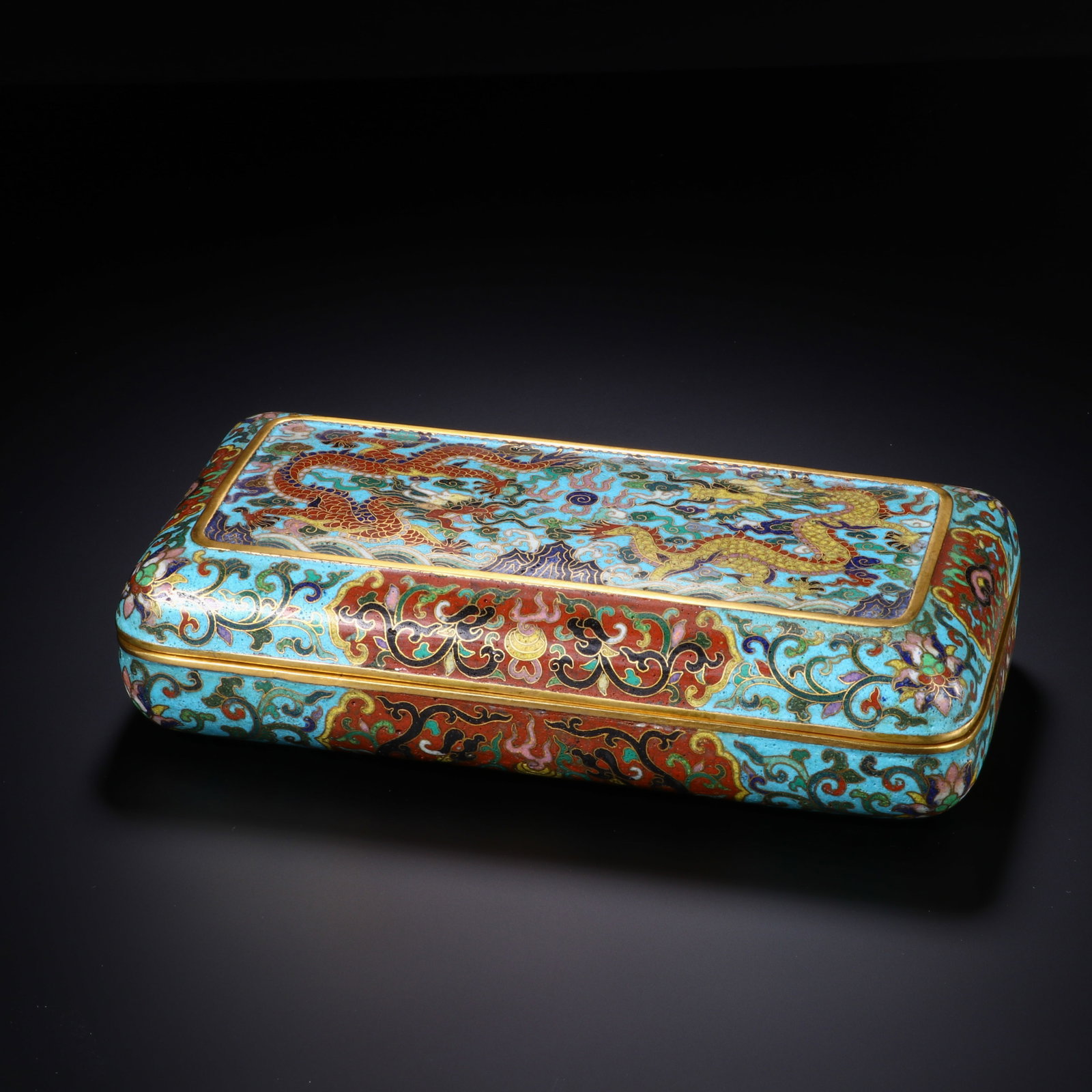 GILT BRONZE CLOISONNÉ DRAGON PATTERN BOX: 5cm high and 20cm wide