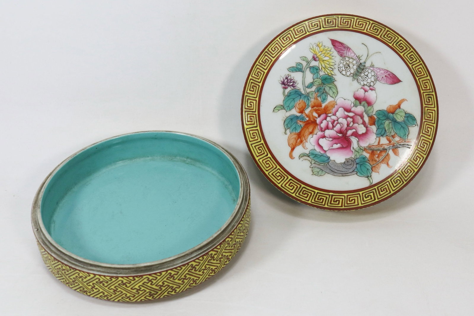 FLORAL PATTERN COVERED BOX - 7
