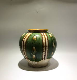 A SANCAI-GLAZED JAR.: A SANCAI-GLAZED JAR.