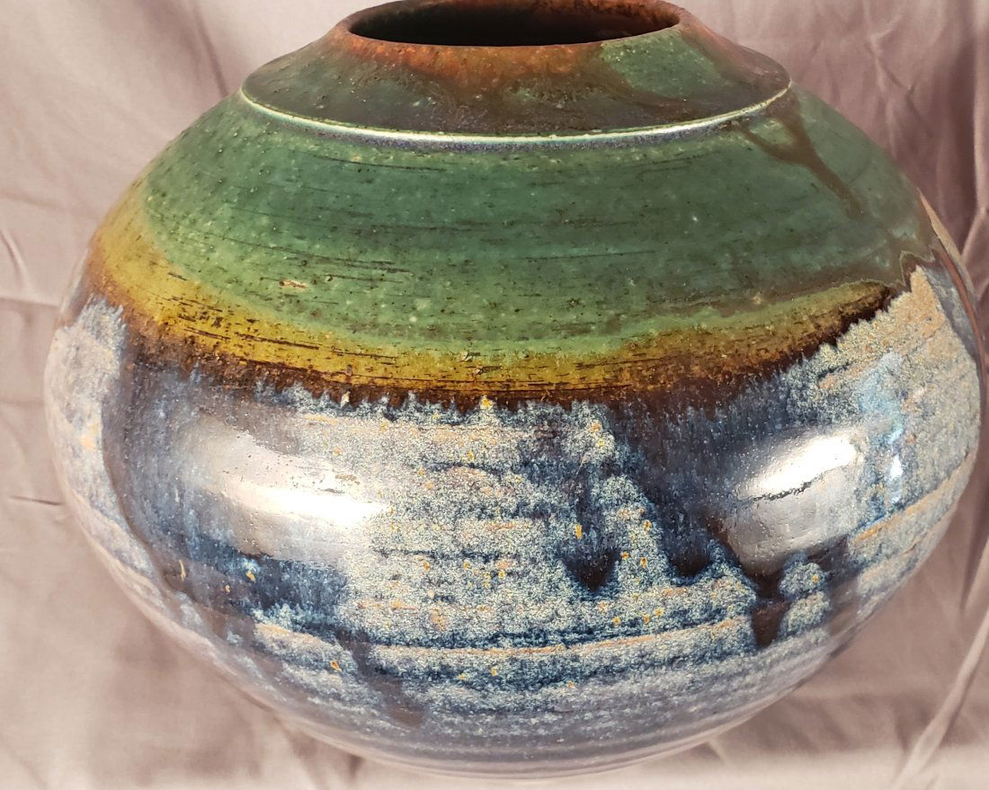 Signed Studio Pottery vase 9 x 9 inches (1 of 5)