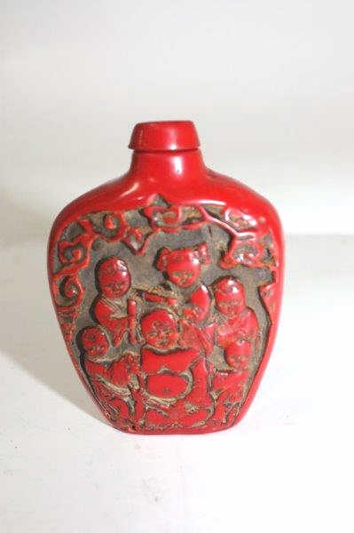 Red coral vintage chinese perfume bottle (1 of 2)