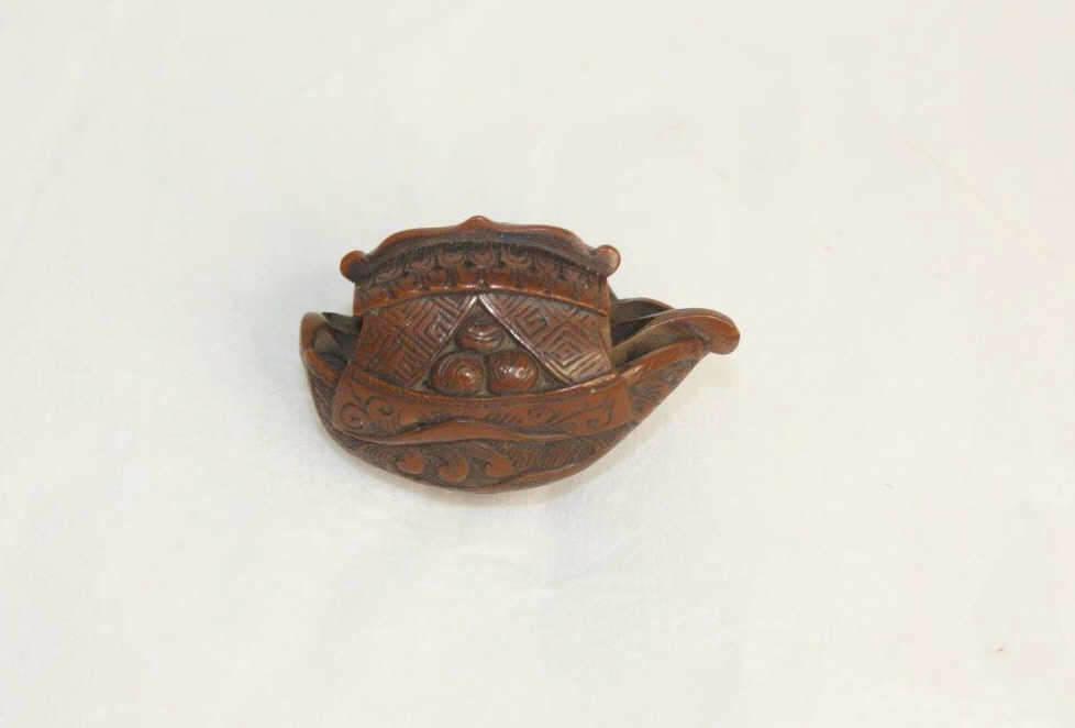 Early 19th Century Hand Carved Wooden Netsuke (1 of 5)