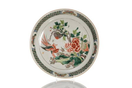 19 century CHINESE FAMILLE VERTE PORCEALIN CHARGER