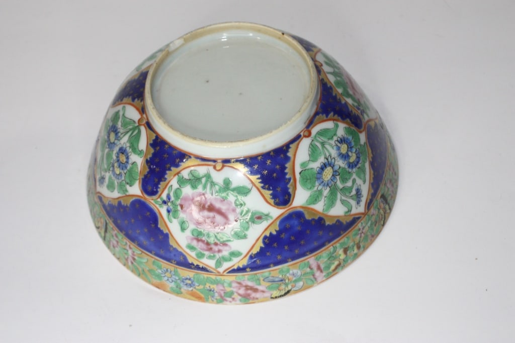 Chinese Persian Export Qing Dynasty Late 19th Chinese Persian Export Qing Dynasty, Late 19th Century: Chinese Persian Export Qing Dynasty, Late 19th Century Bowl. Hand made, exported to Iran market .wide 16 cm the high 8 cm enamelwork 1850-1860. Great work in emasculate condition, with hues of blue, r