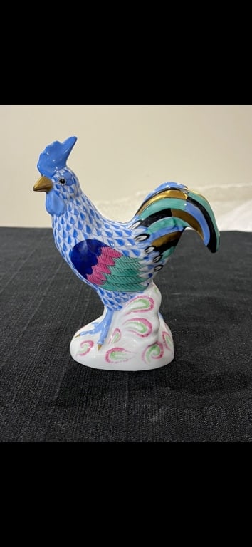 Herend rooster state with mark in the bottom.Highm Herend rooster state with mark in the bottom.High (1 of 4)