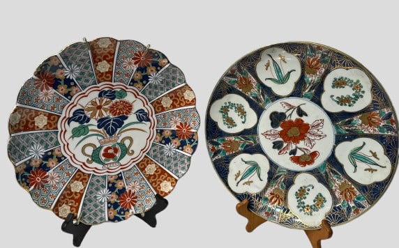 two Japanese Imari charger, made for export from . two Japanese Imari charger, made for export from (1 of 3)