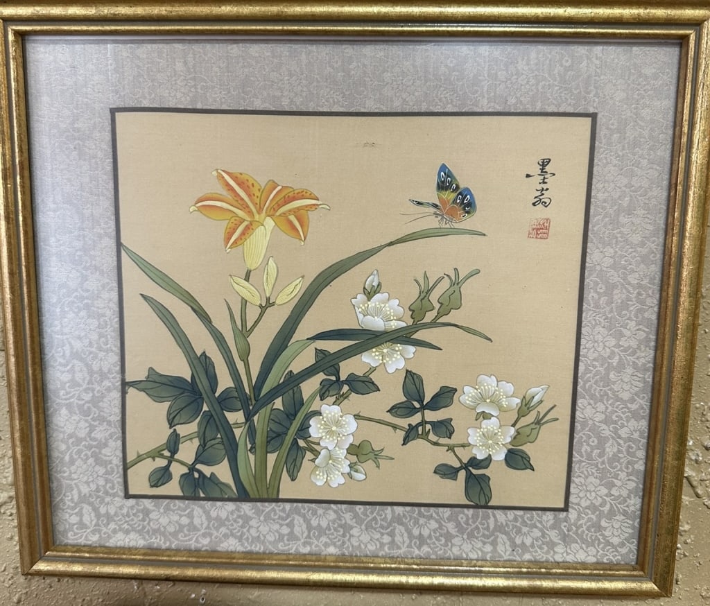 Antique Framed Chinese Silk butter flay Paint Antique Framed Chinese Silk butter flay Paint (1 of 2)