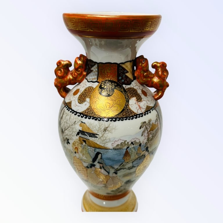 Japanese Nikkozan Satsuma Hand Painted Porcelain Japanese Nikkozan Satsuma Hand Painted Porcelain: Japanese Nikkozan Satsuma Hand Painted Porcelain Twin Handle stamps on bottom For condition report please contact E-mail :(antiquesyorkville@gmail.com ) phone:(+647-671-4495) Thanks Yorkville Auction