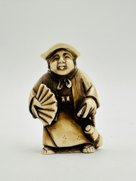 19 th Chinese japan hard carving elephant tusk Netsuke hard carved : 19 th Chinese Japan Netsuke hard carved