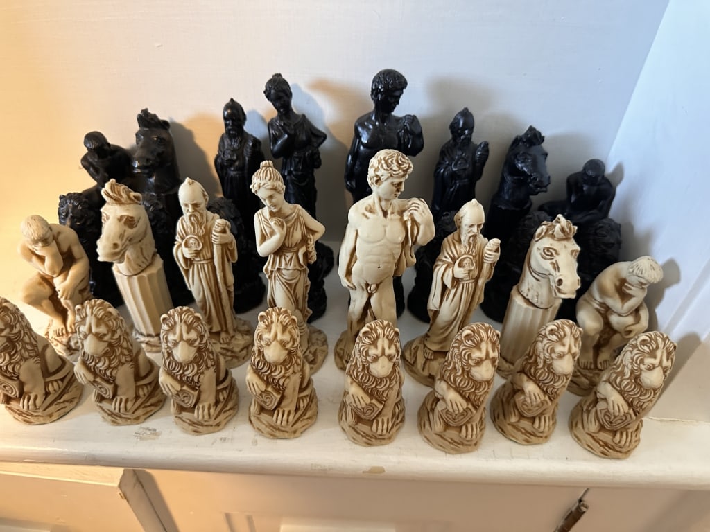 Ancient Greeks Chess Set resin (1 of 5)