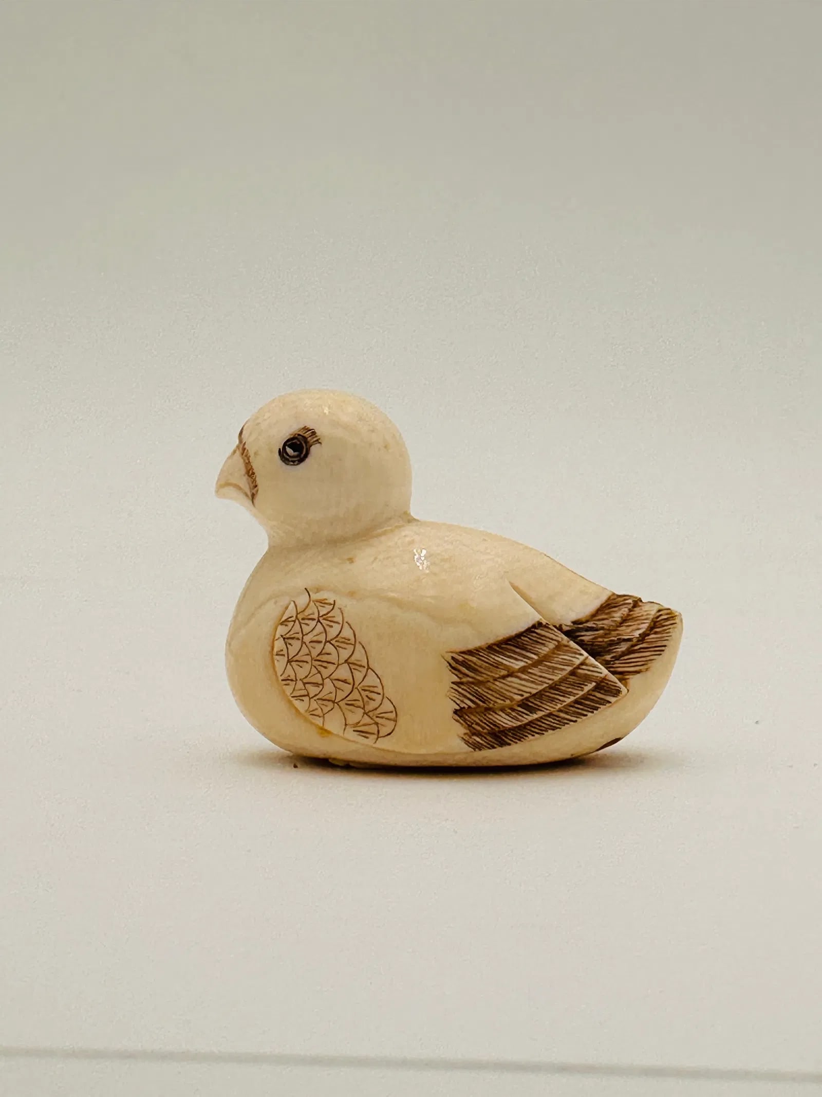 19 th netsuke japanese hard carving elephant tusk with and signature Fukura-Suzume: 19 th netsuke japanese hard carving elephant tusk with and signature Fukura-Suzume. For condition report please contact E-mail :(antiquesyorkville@gmail.com ) phone:(+647-671-4495) Thanks Yorkville Au