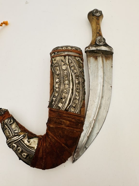 Antique silver middle east dagger jambiya Antique silver middle east dagger from yamen  with (1 of 1)