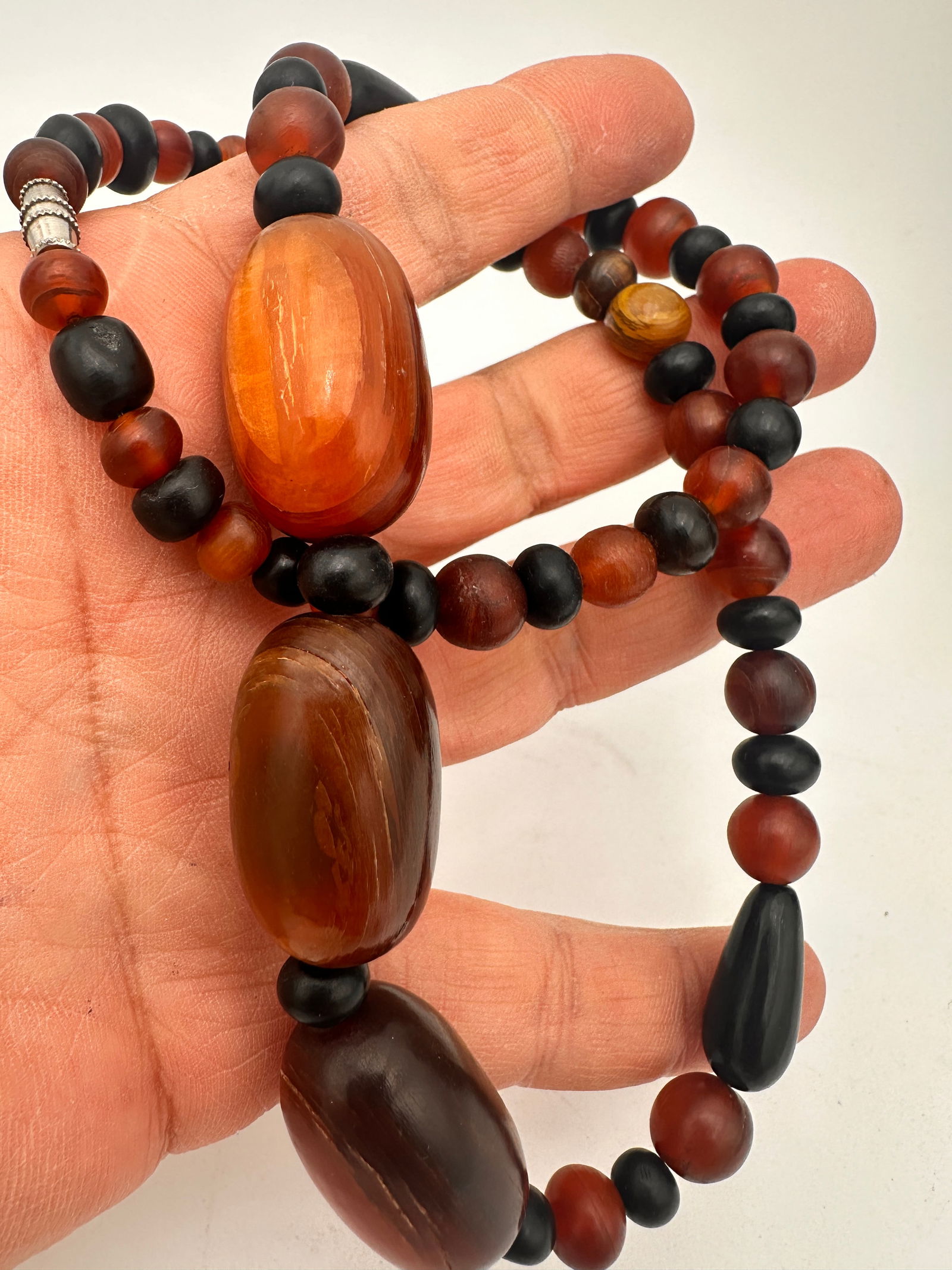 19TH CENTURY CHINESE CARVED R H I N O HORN NECKLACE (1 of 4)