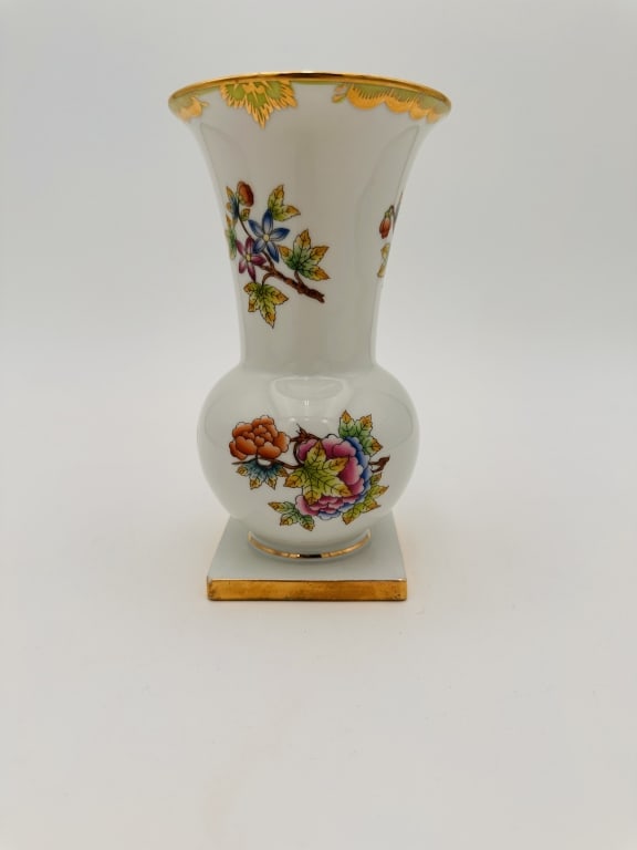 herend porcelain vase high 16 cm (1 of 4)
